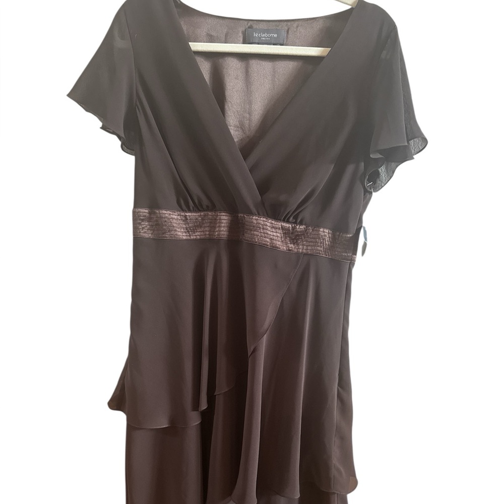 Liz Claiborne NWT Woman’s Sz 10 Chocolate Brown Tiered Floaty Dress
*Flaw‎ Snags